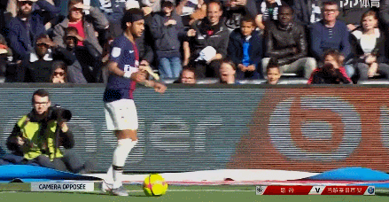 英超：利物浦主场4-0大胜埃弗顿