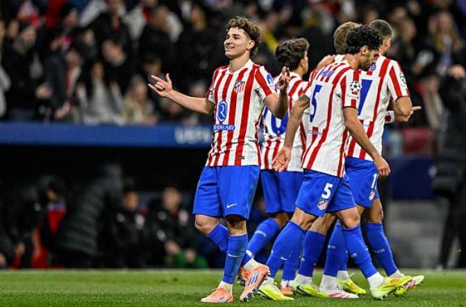 欧冠战报：格纳布里传射，基米希乌龙，拜仁3-1葡萄牙体育（欧冠快讯：格纳布里一传一射，基米希乌龙，拜仁3-1击败葡萄牙体育）