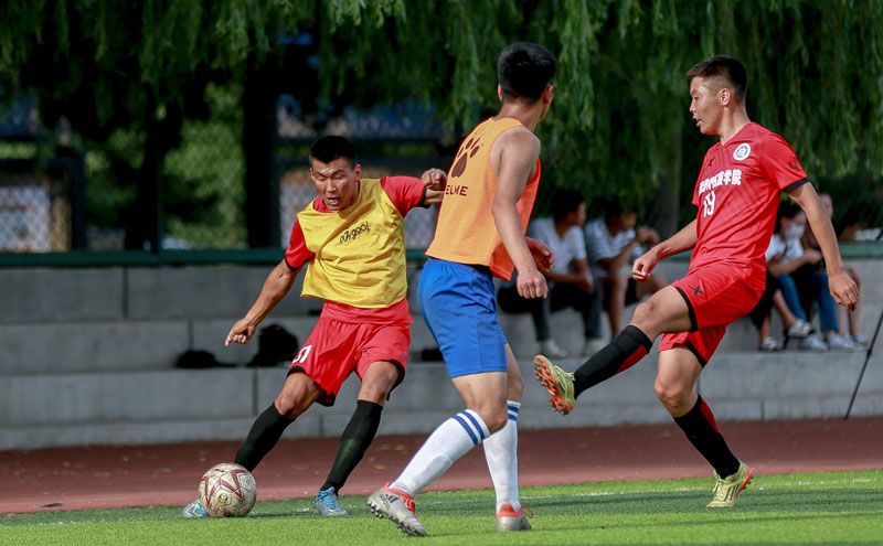 媒体人谈U22男足胜韩国：人员齐整是关键，正赛才是试金石（媒体人评U22男足战胜韩国：阵容齐整是胜因，正赛方见真章）