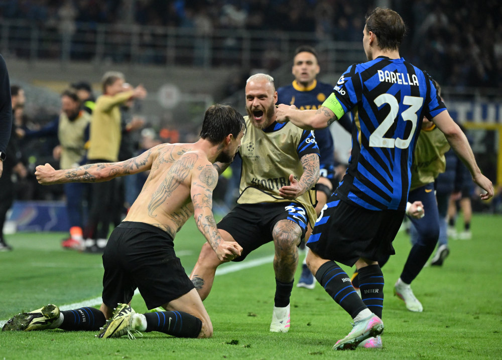 赵鹏：邵佳一人品很不错且性价比高，不行再归化两三个外援（赵鹏谈邵佳一：人品过硬、性价比高；若效果不佳再考虑归化两三名外援）